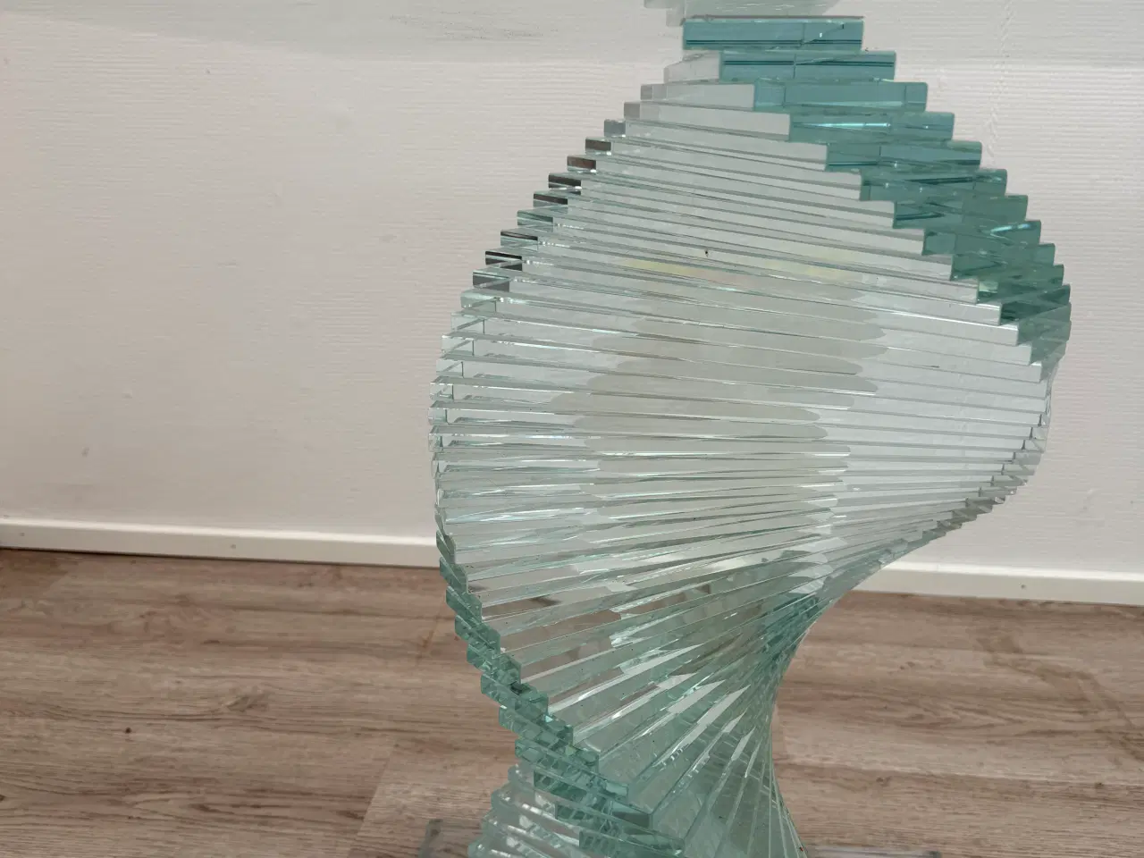 Billede 5 - Glas sofabord med spiral snoet ben