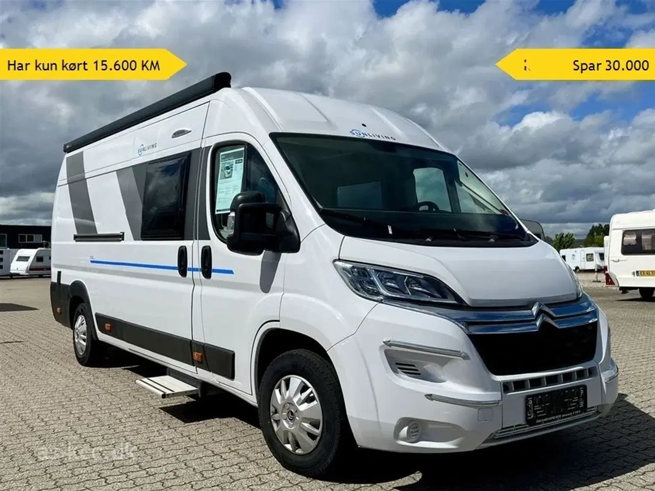 Billede 1 - 2024 - Sun Living V 65 SL   Flot Adria Sun Living V 65 SL med 2 Enkelt senge.