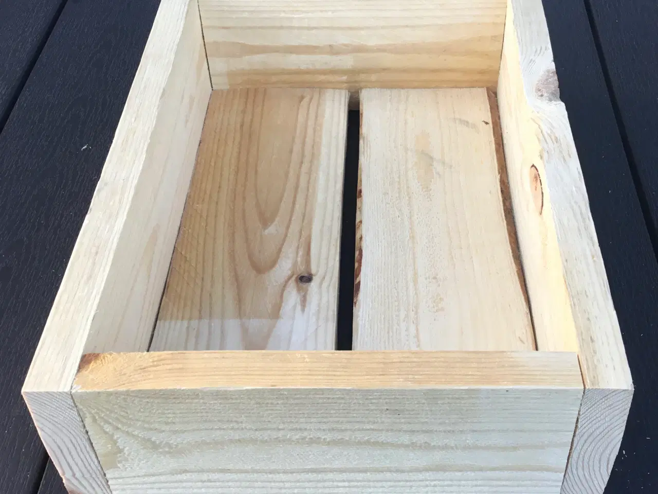 Billede 2 - Træ kasse / bakke i genbrugstræ fyr 35 x 25
