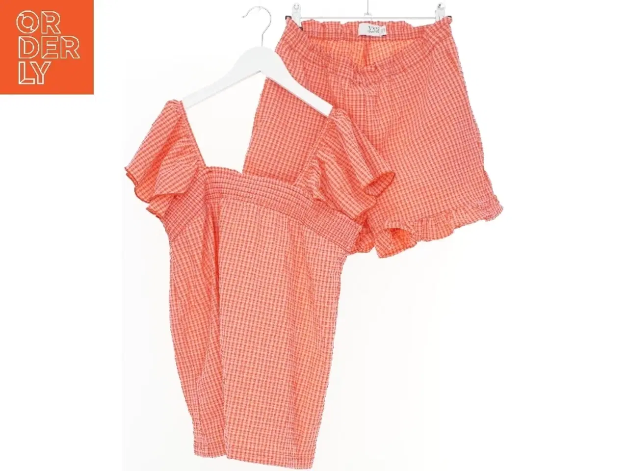 Billede 1 - Ternet sommersæt med top og shorts fra VRS (str. 170)
