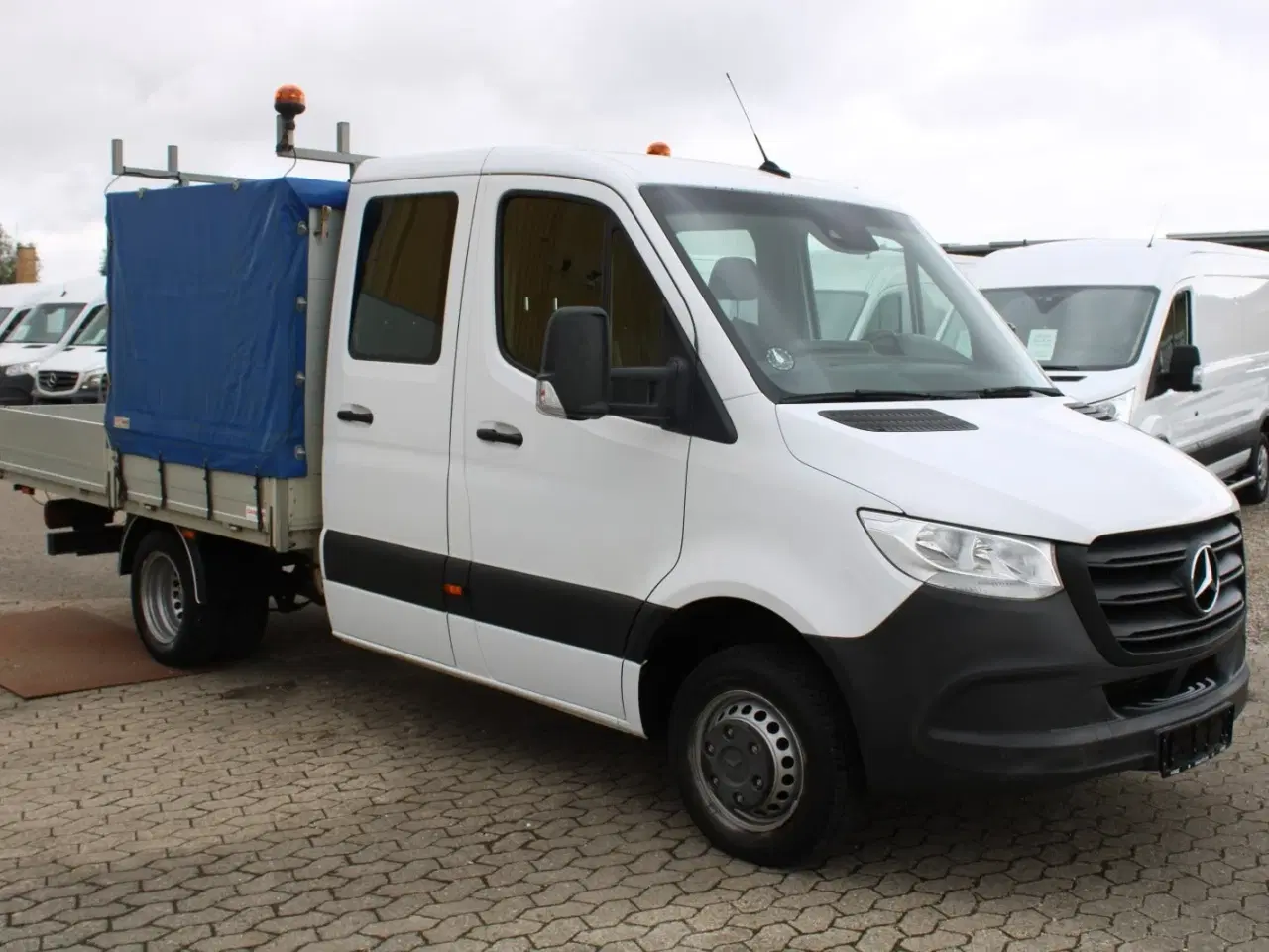 Billede 2 - Mercedes Sprinter 516 2,2 CDi A2 Mandskabsvogn m/lad RWD