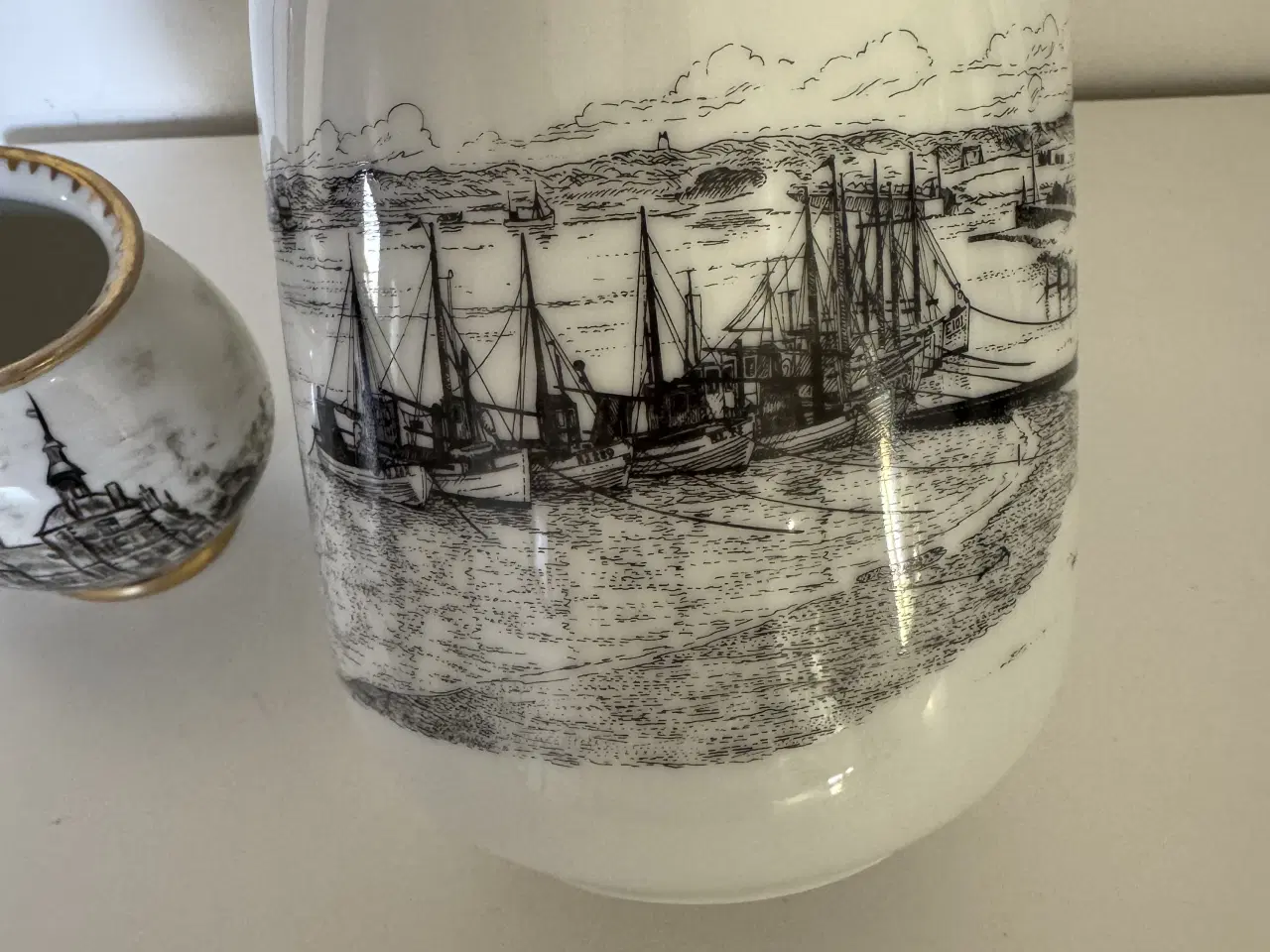 Billede 6 - 2 stk porcelæn vaser fra Royal Copenhagen 