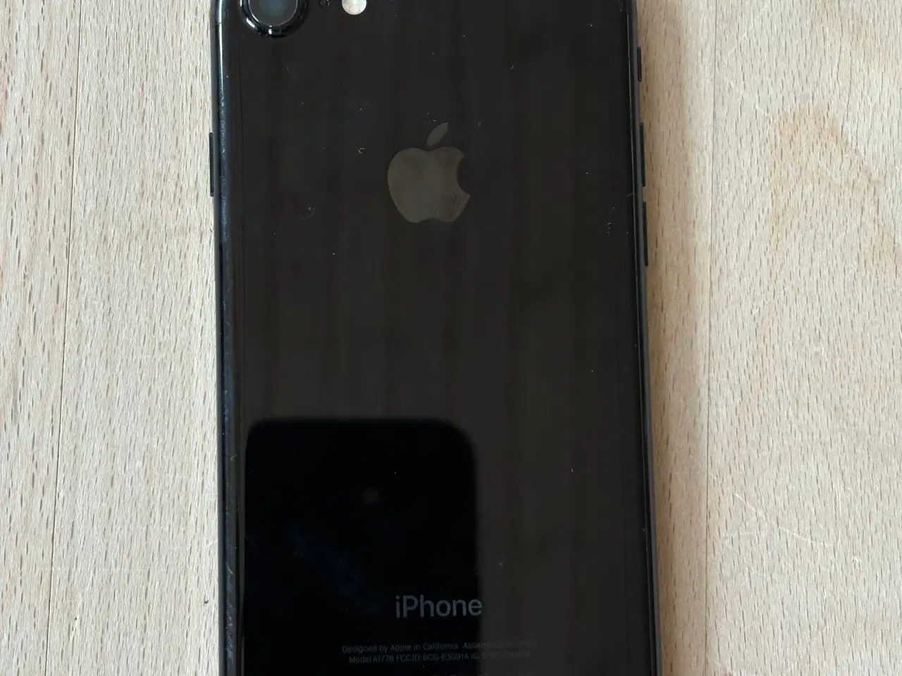 Billede 2 - Apple iPhone 7 - Jet Black - 128GB