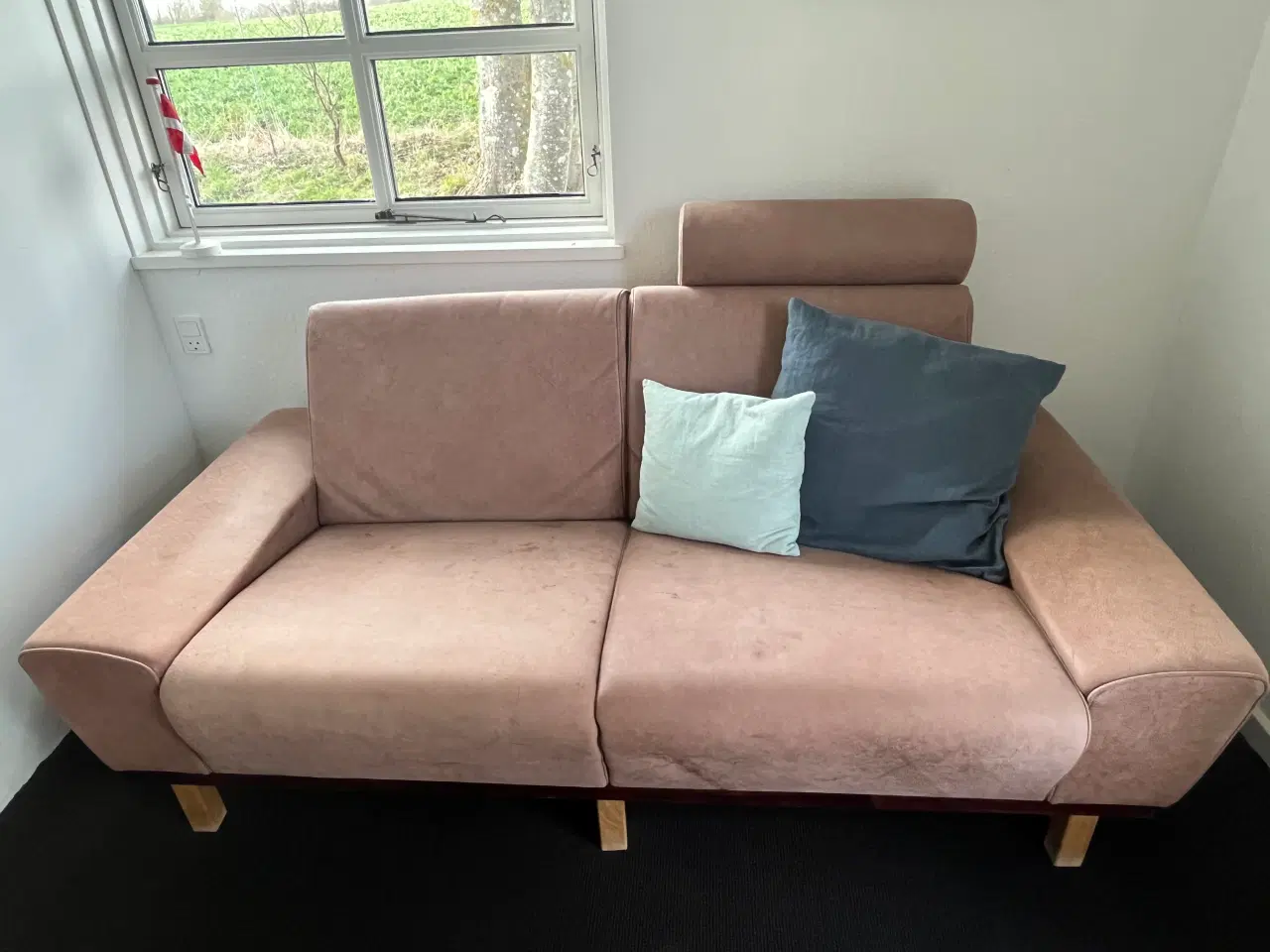Billede 9 - 2 1/2 Pers nubuck sofa fra Hurup møbler