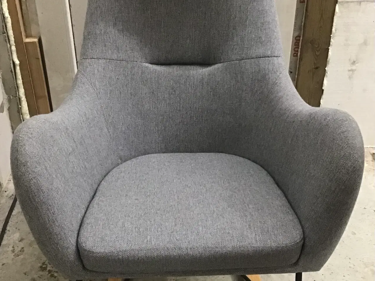 Billede 1 - Gyngestol grå