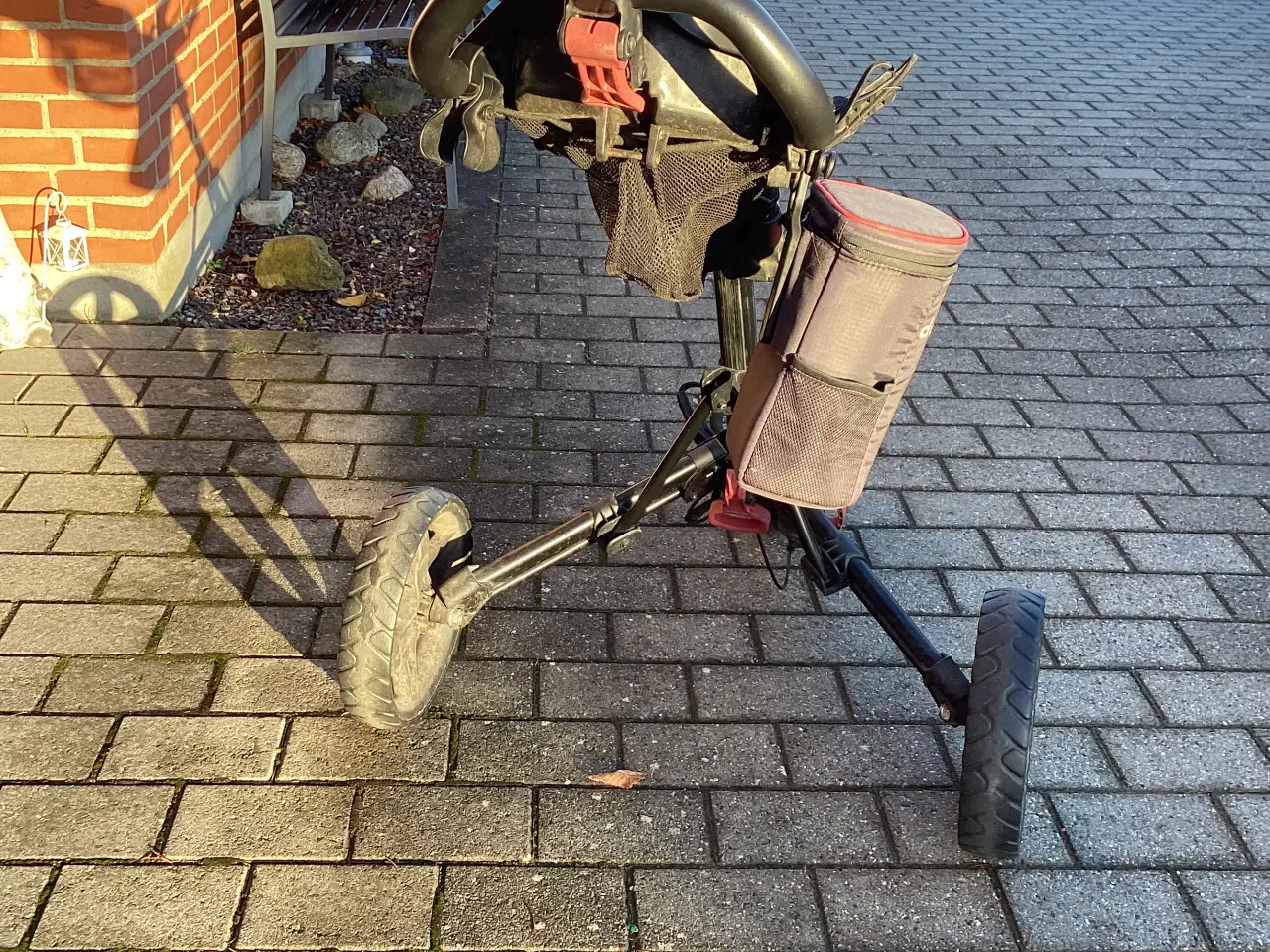 Billede 4 - Velholdt CLICGEAR GOLFVOGN m/stor kølebeholder