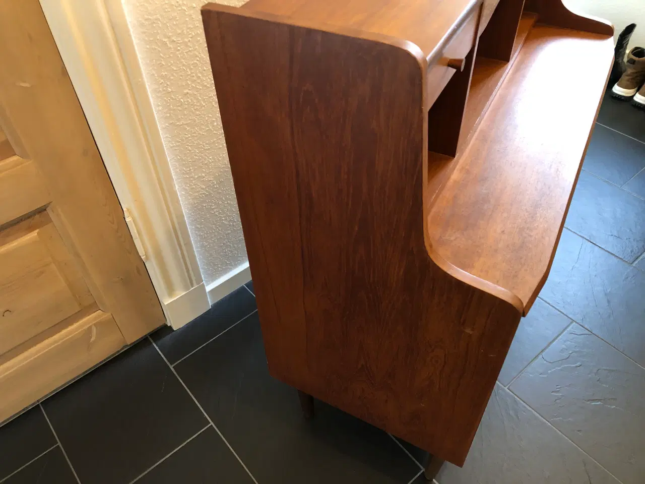 Billede 8 - Chatol i teak med indbygget spejl, skuffer, udtræk