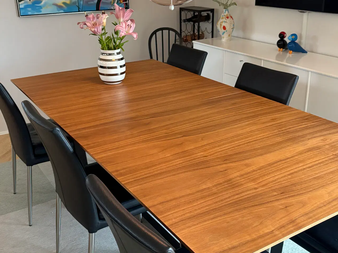 Billede 2 - Spisebord med 8 stole