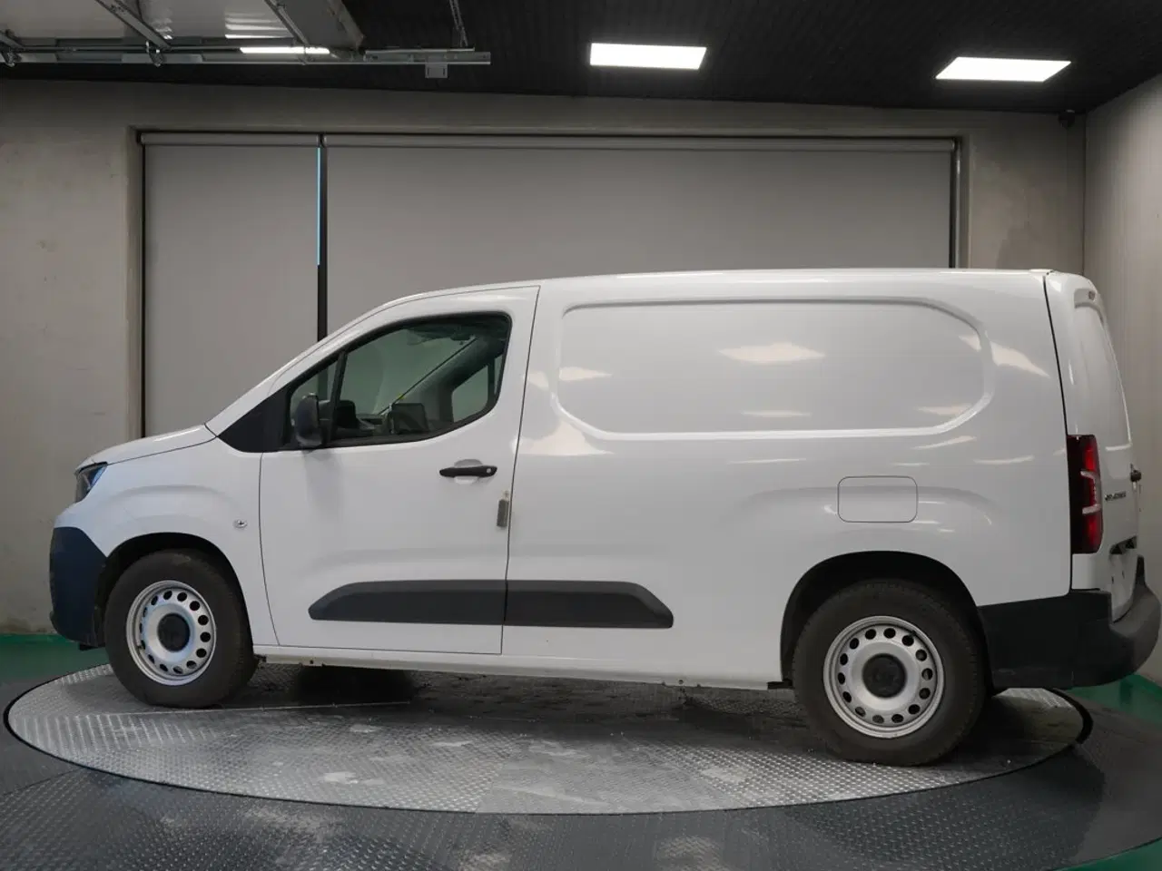 Billede 3 - 3 pers varebil - 136 HK – Automatgear – Ny 