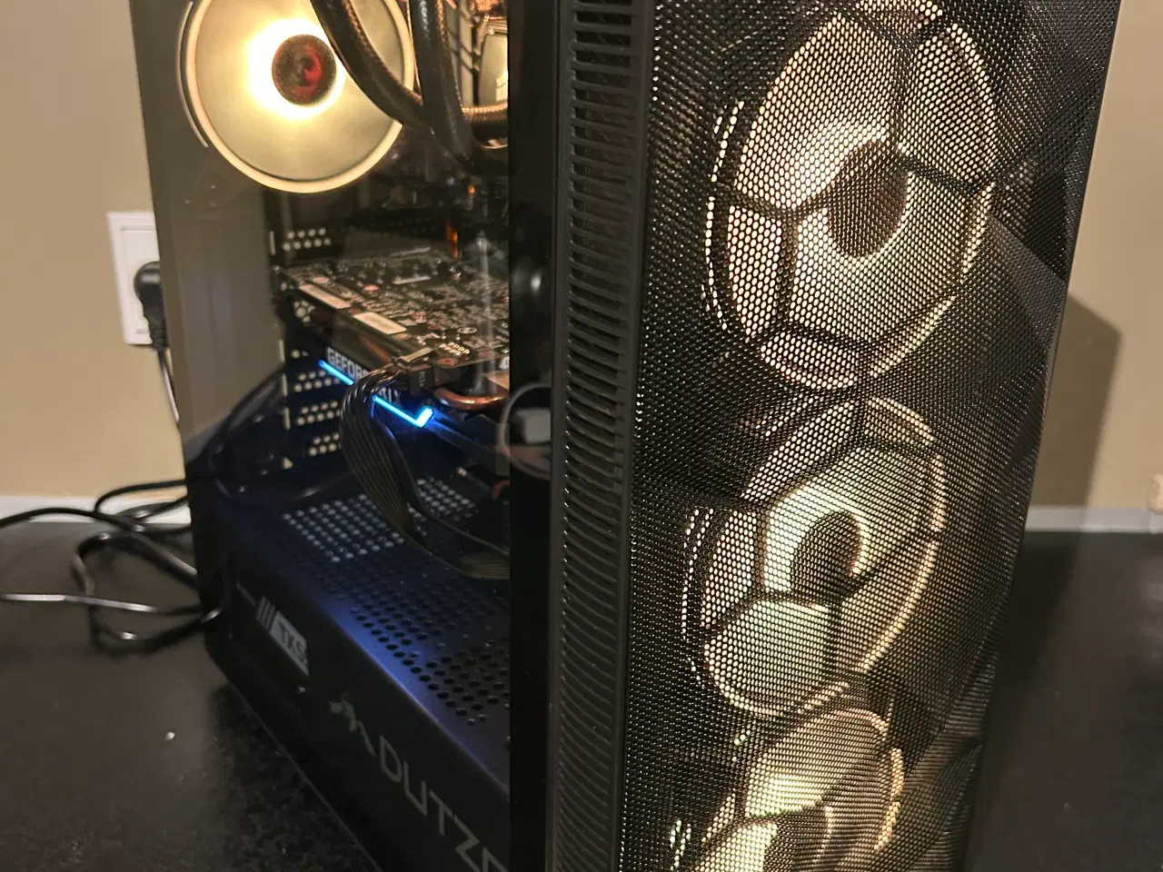 Billede 6 - 💻 Stilren & stærk gaming-PC – klar til CS2, Fortn
