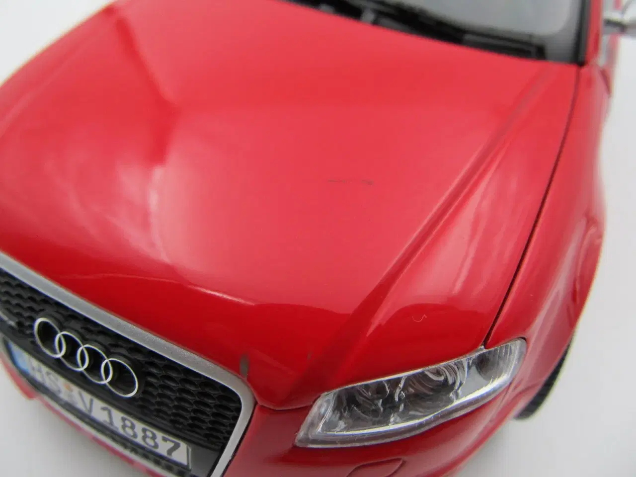 Billede 12 - 2006 Audi RS4 Avant B7 MINICHAMPS - 1:18