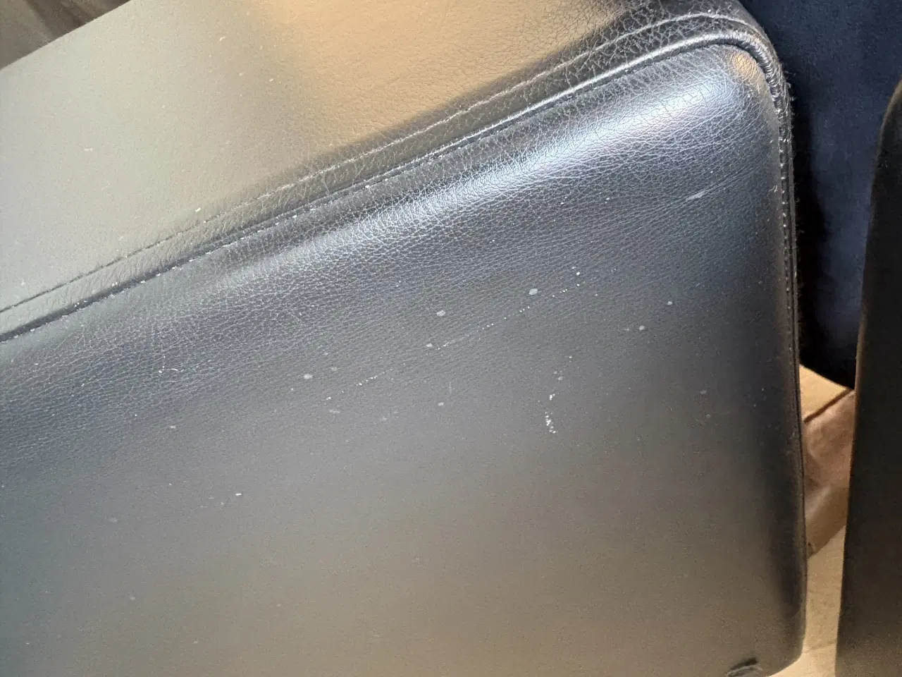 Billede 5 - 2 sofaer i kvalitets læder fra Hurup Møbelfabrik