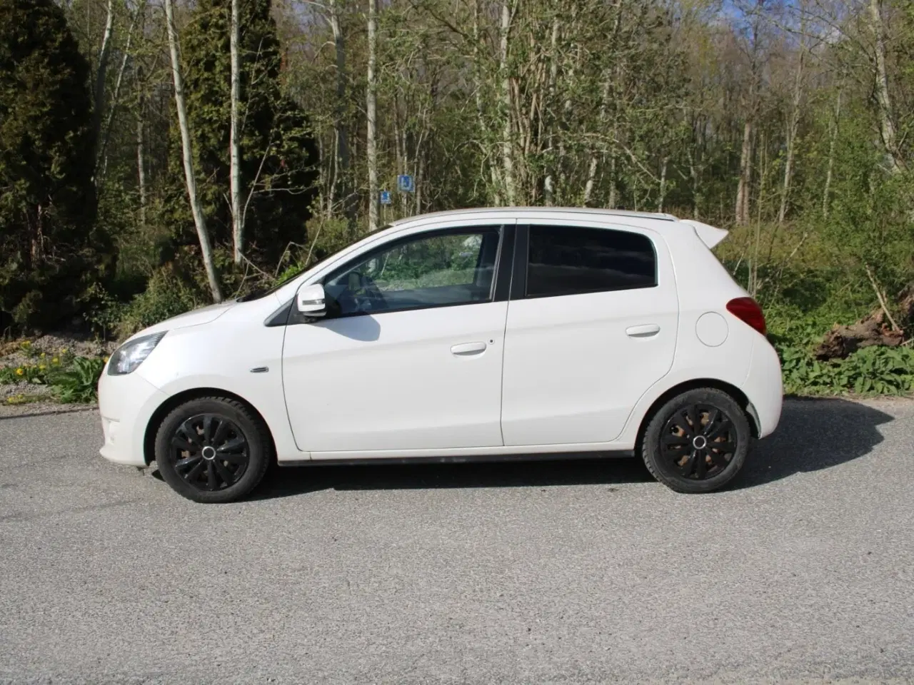 Billede 3 - Mitsubishi Space Star 1,2 Black & White