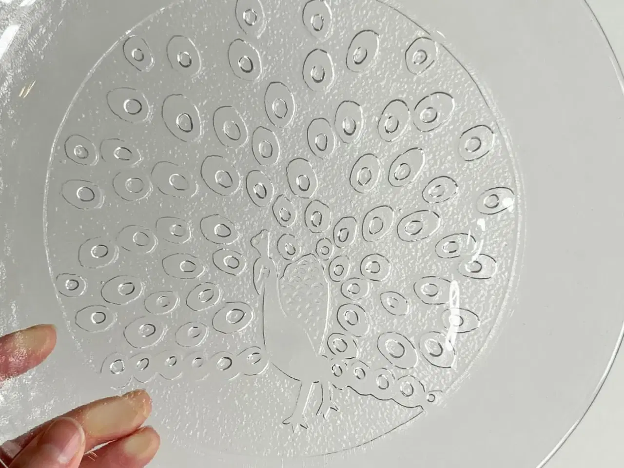 Billede 4 - Påfuglefad, klart glas