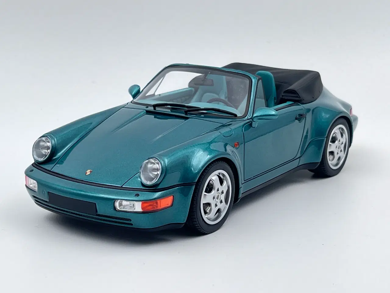 Billede 1 - 1992 Porsche 911 (964) Convertible turbo look 1:18