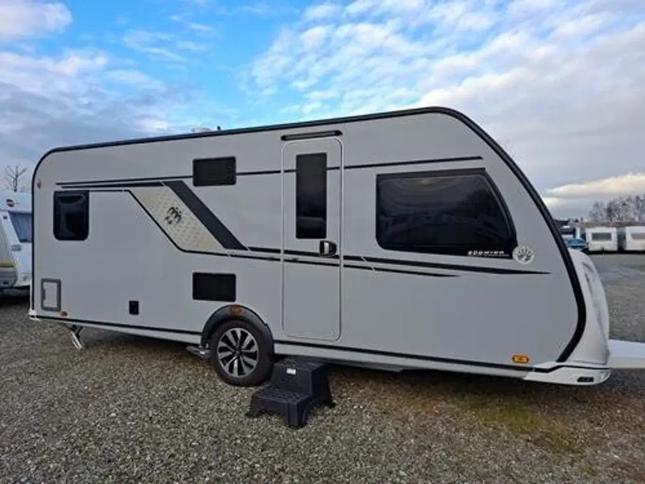 Billede 1 - Knaus Scandinavian Selection 580 UF - DEMOVOGN SPAR 54.404