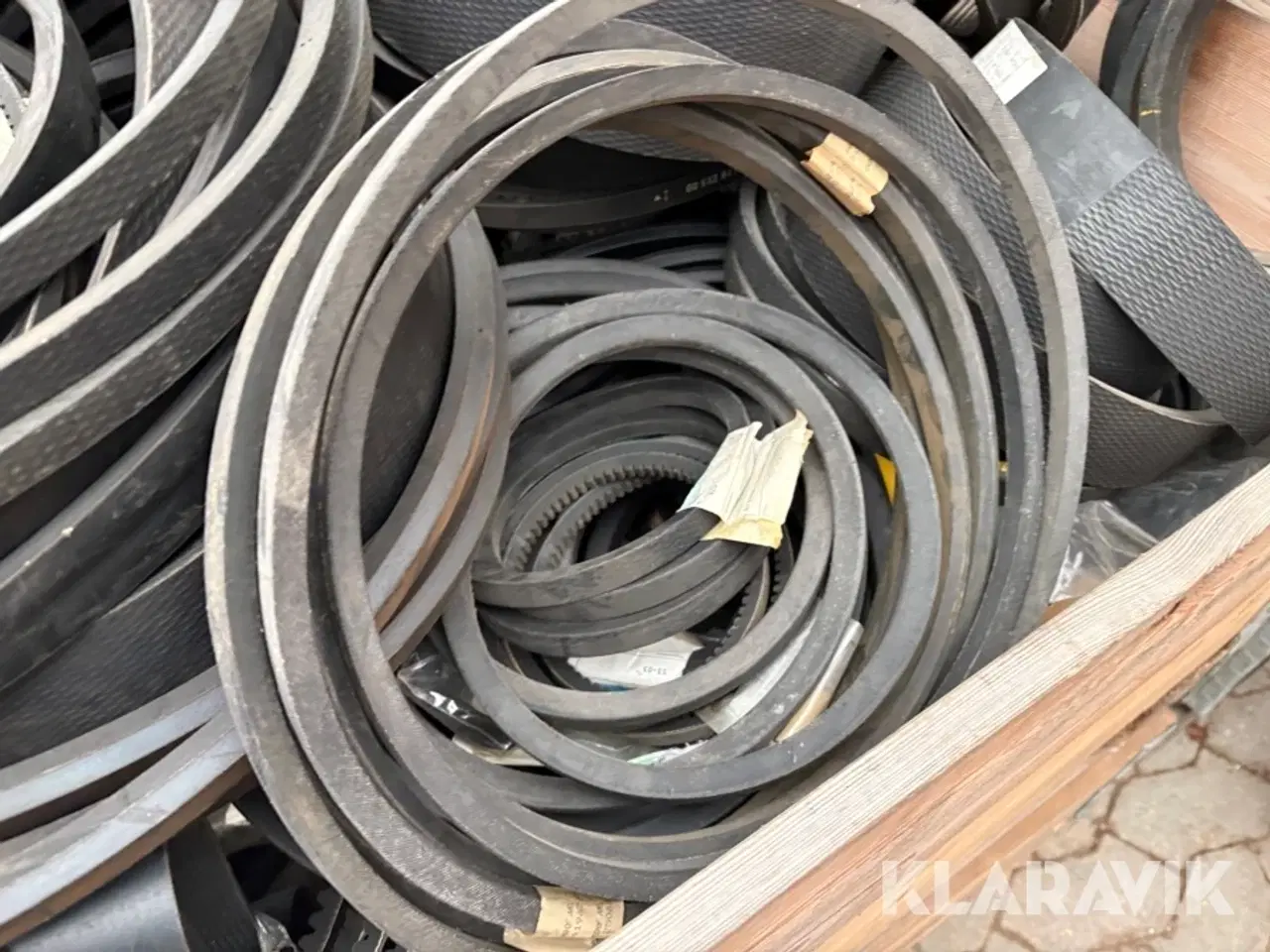 Billede 7 - Paller med assorteret remme