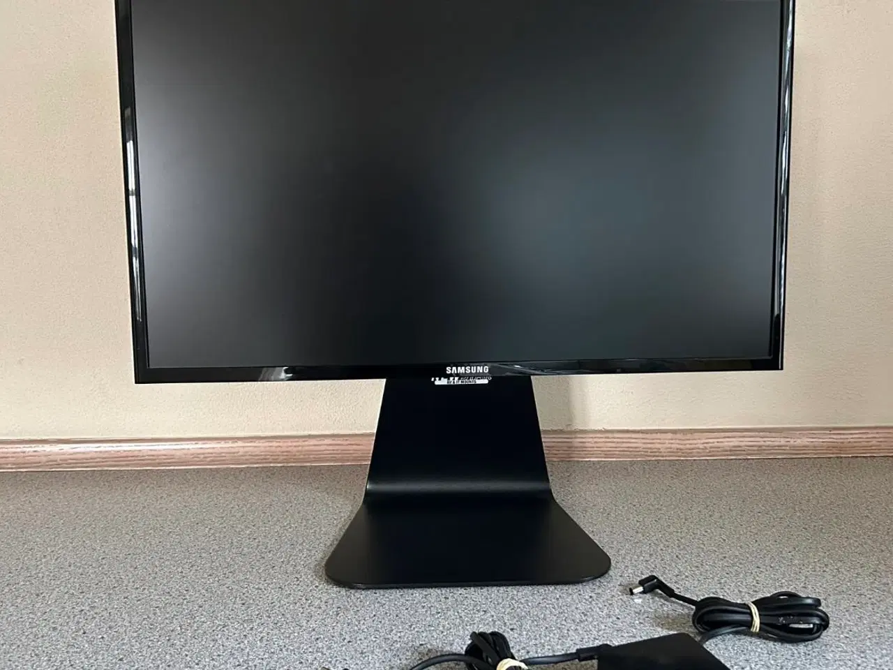 Billede 1 - Samsung S24F352FHU 24” PC-skærm.