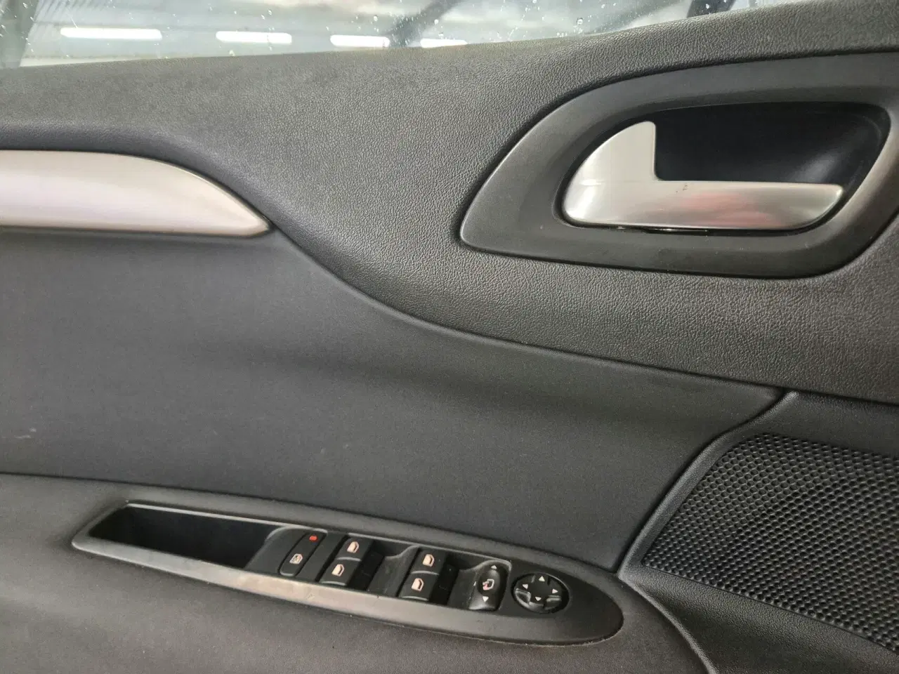 Billede 16 - Citroën C4 1,6 Blue HDi Iconic start/stop 100HK 5d