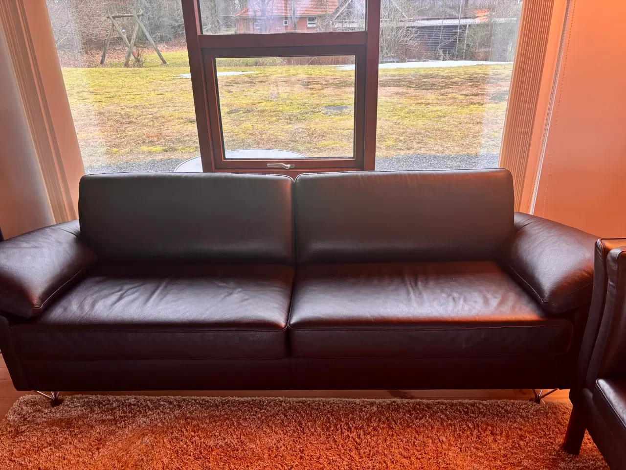 Billede 2 - Flot DUX Wind Sofa i sort læder