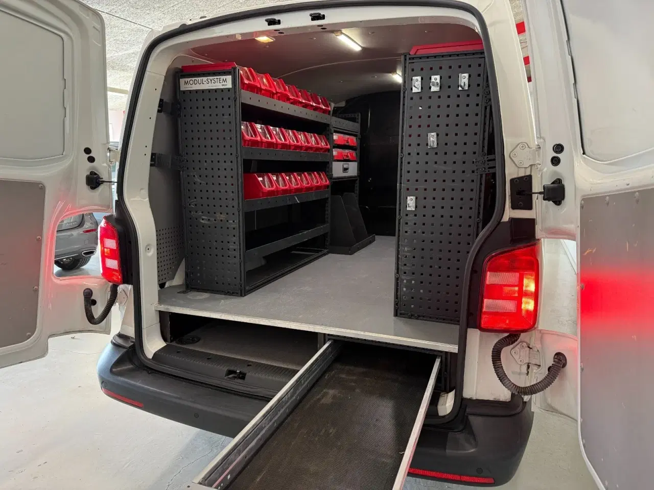 Billede 4 - VW Transporter 2,0 TDi 102 Kassevogn kort