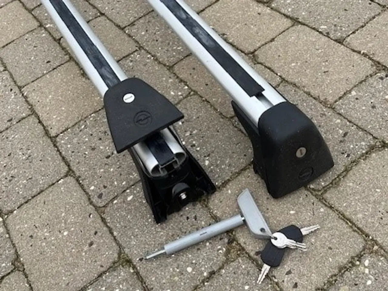 Billede 2 - Tagbøjlesæt Opel Zafira