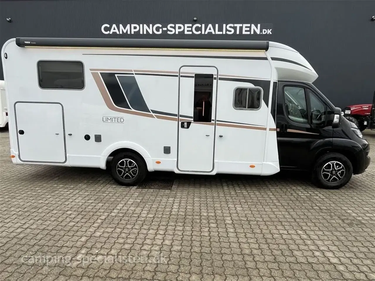 Billede 1 - 2023 - Bürstner LIMITED T727 G   NYHED! Bürstner LIMITED T727 G 2023 - Se den nu hos Camping-Specialisten.dk