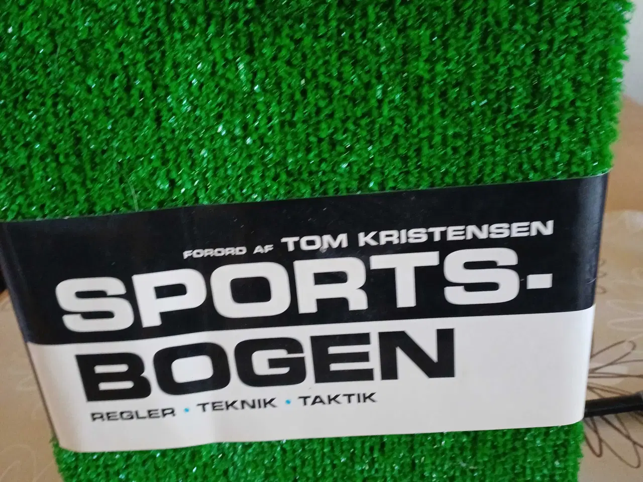 Billede 1 - Sportsbog 