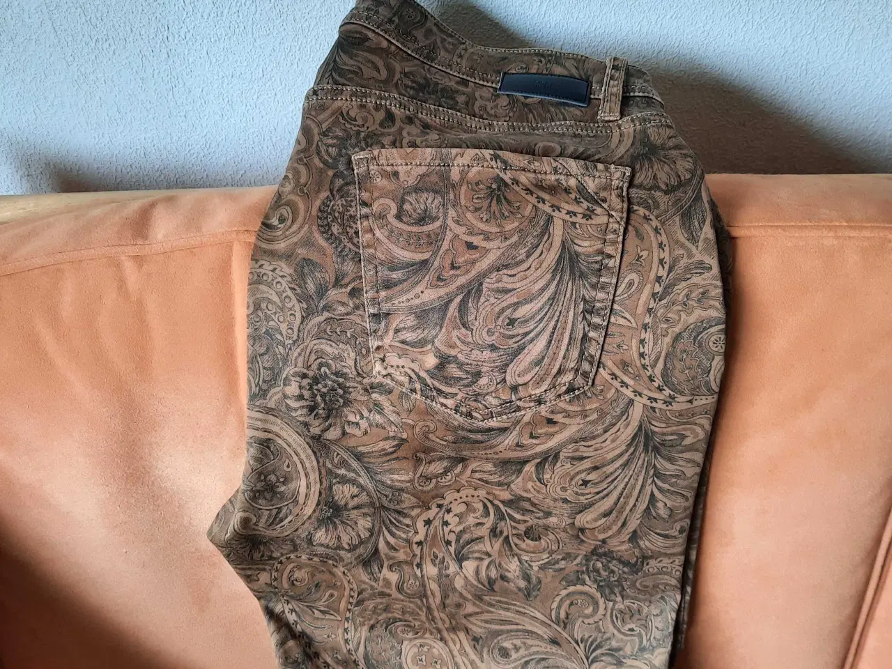 Billede 2 - Brax bukser, Style Mary, Regular, str. 40