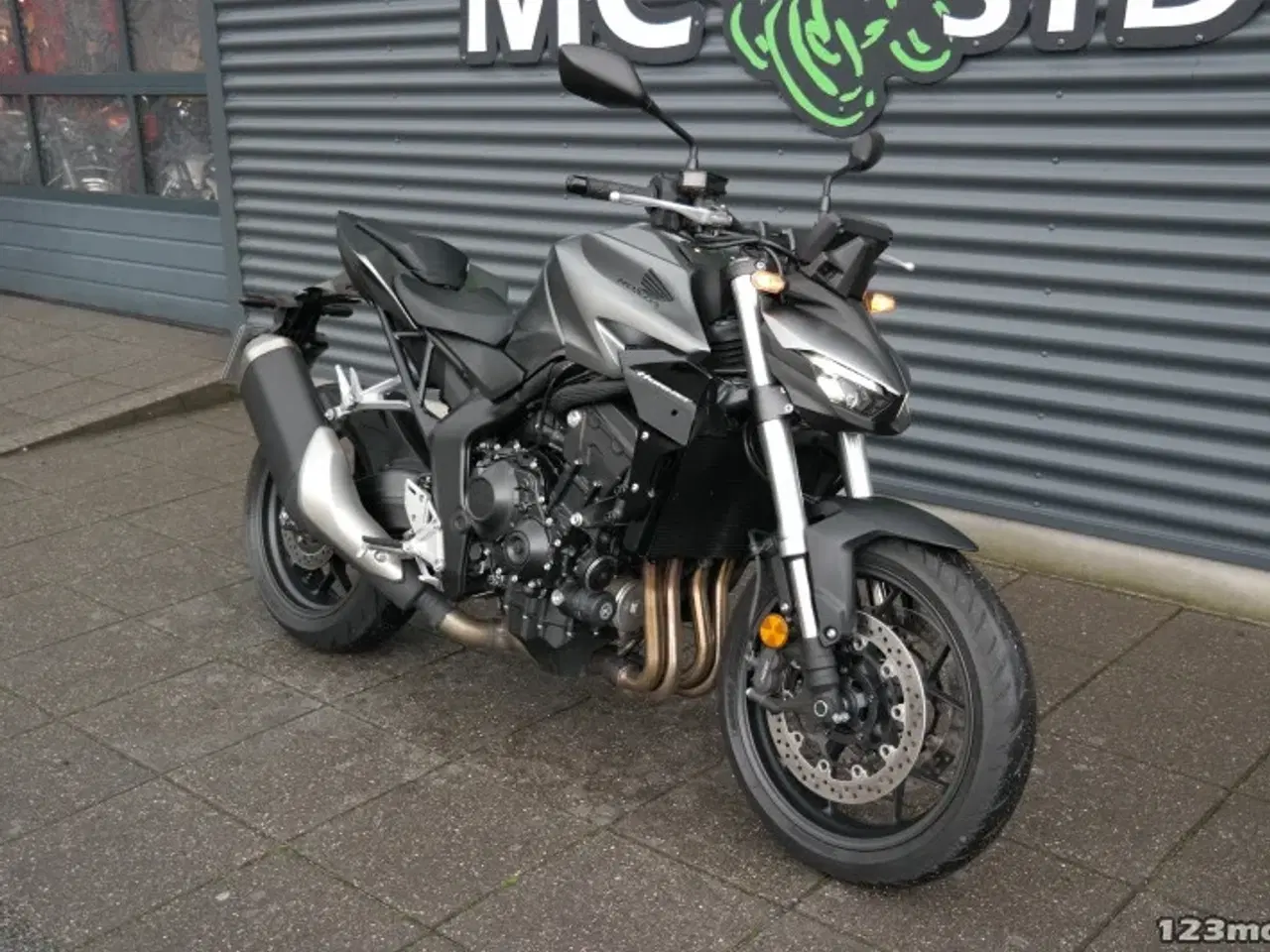 Billede 2 - Honda CB 1000 Hornet MC-SYD       BYTTER GERNE
