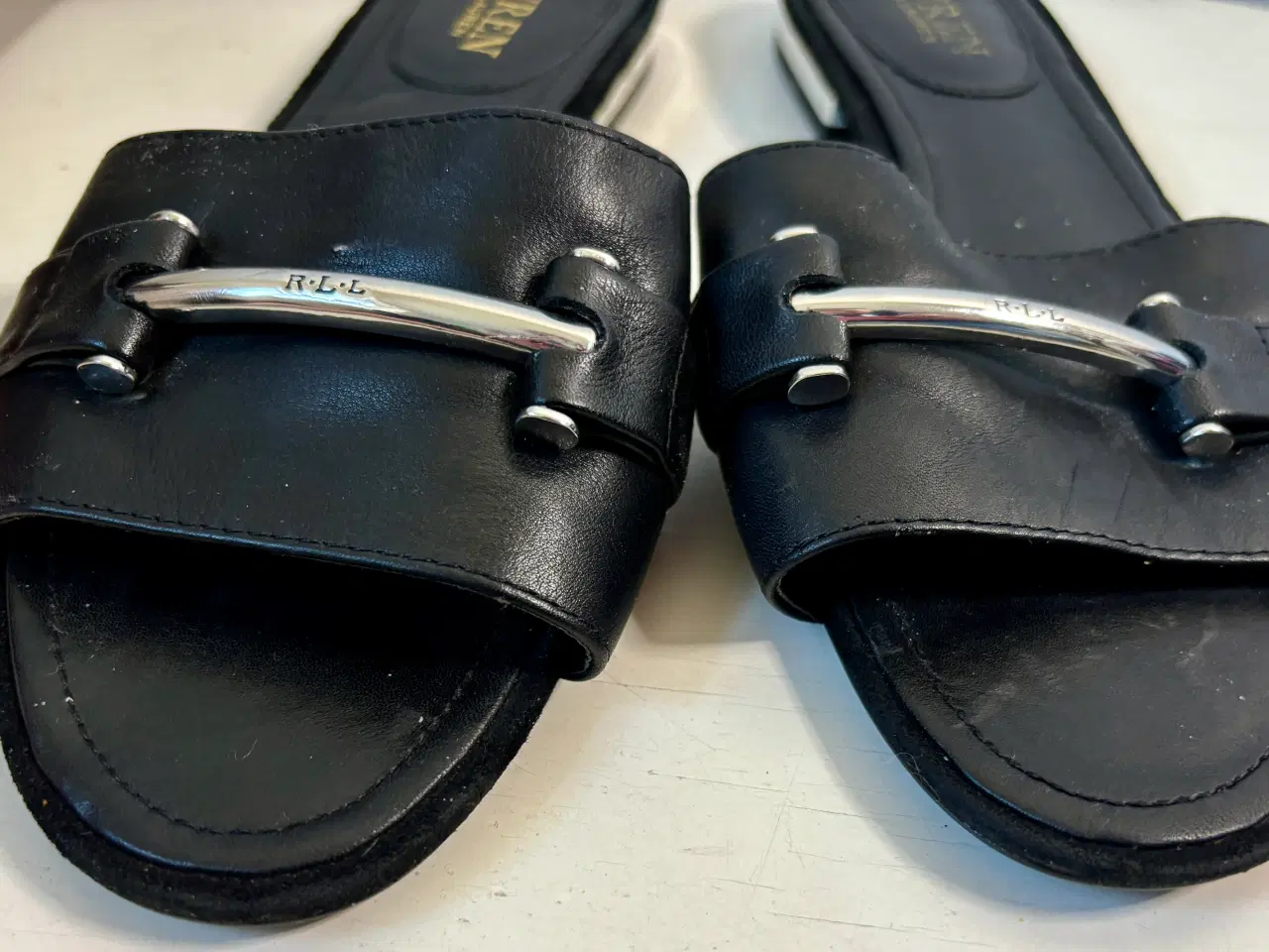 Billede 3 - Ralph Lauren, sorte sandaler i skind, str 37,5