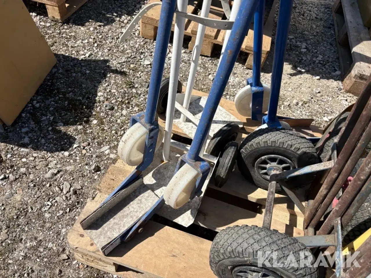 Billede 7 - parti sækkevogne og transportvogne