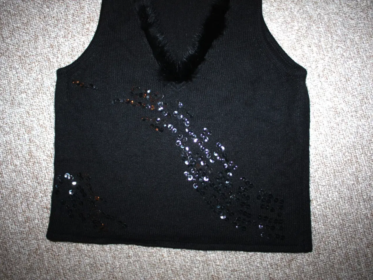 Billede 3 - Vest med pels str. 36