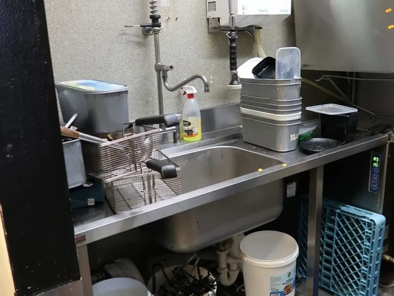 Billede 1 - Rustfri stålbord med vask og armatur
