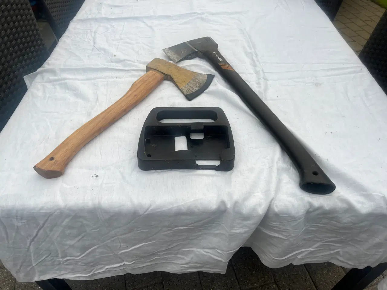 Billede 1 - 1 flækøkse og 1 håndøkse