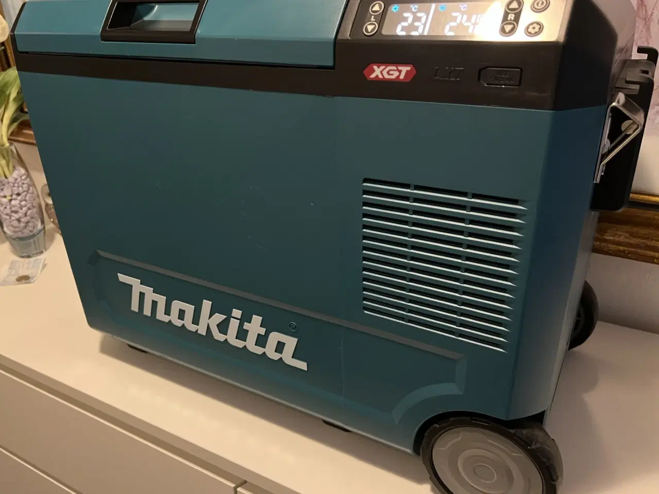 Billede 2 - Makita kompressor køle / varmeboks CW004G 29L