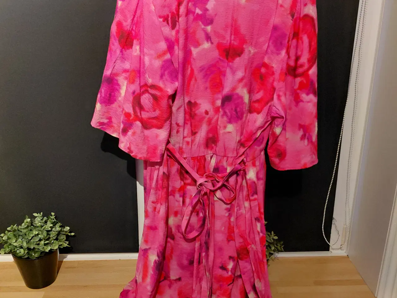 Billede 3 - Fin zizzi kjole 