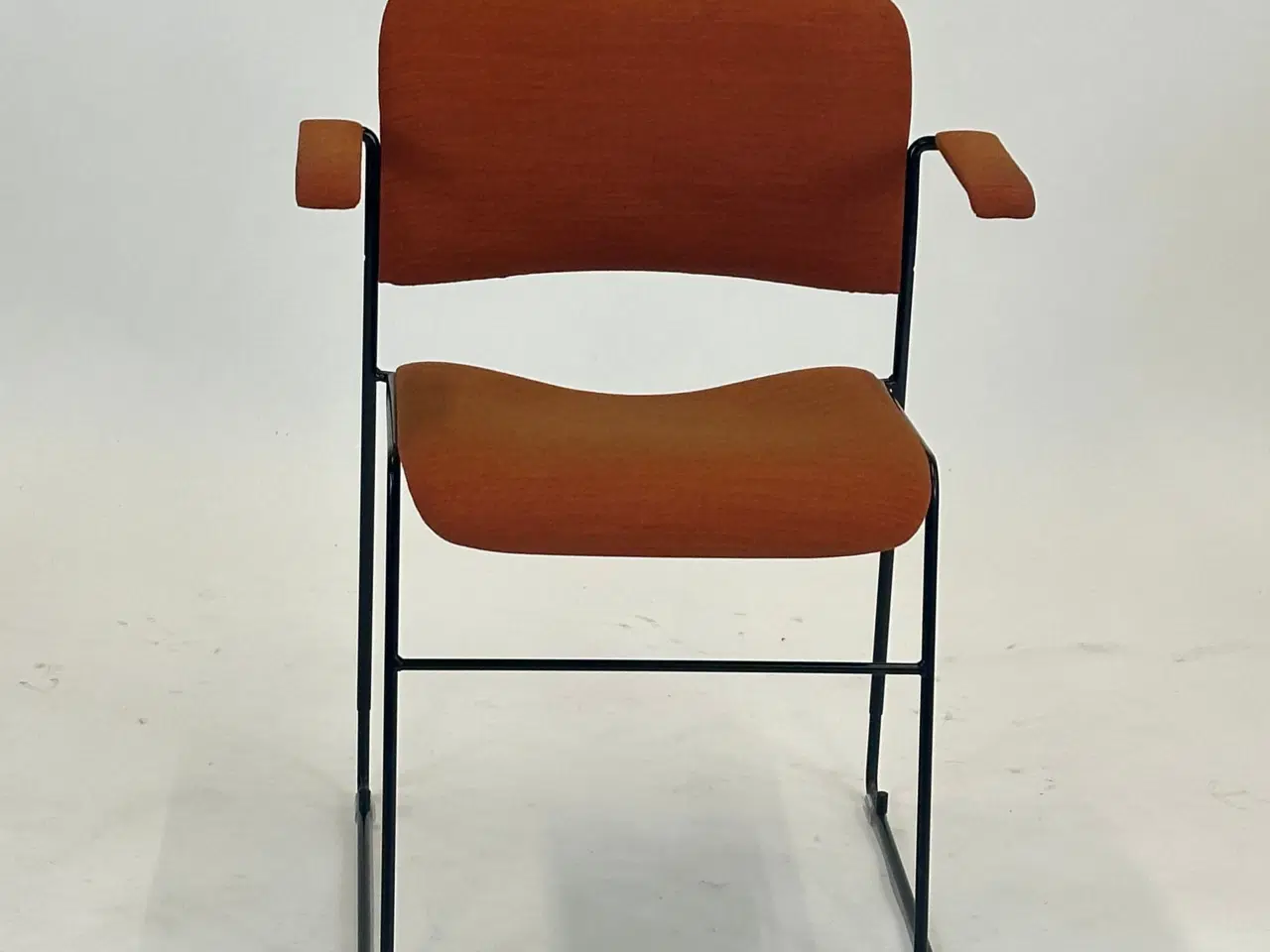 Billede 3 - 40/4 Konferencestol - Howe (Orange)