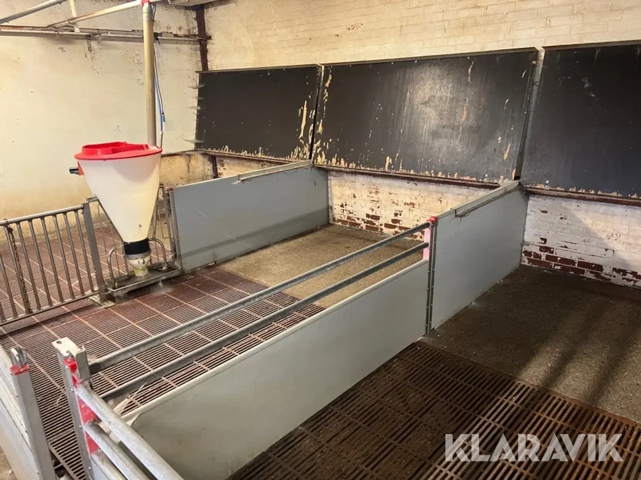 Billede 9 - Grisestier i rustfrit stål med inventar Skiold 12 styk