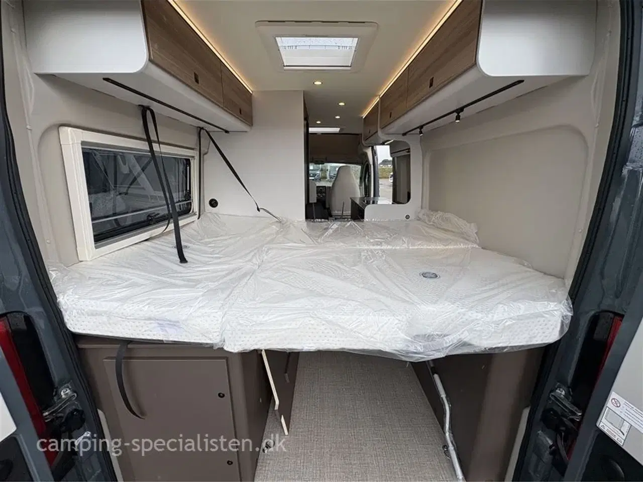 Billede 12 - 2026 - Bürstner B66 C 600 m. automatgear   NYHED! Bürstner B66 C 600 2026 - kampagnemodel med automatgear - Kan ses nu hos Camping-Specialisten.dk