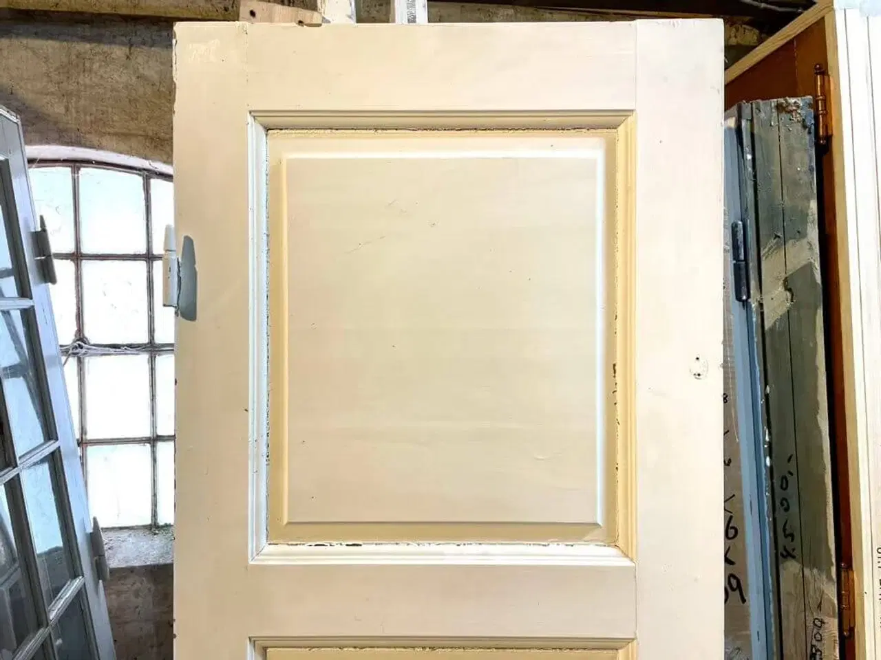 Billede 4 - Smal, venstrehængt fyldningsdør u. karm