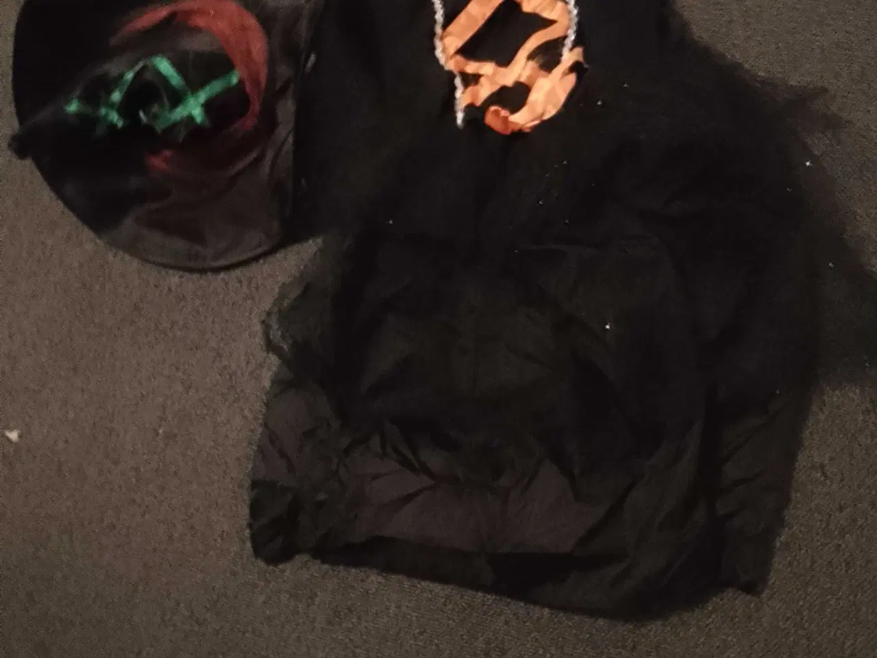 Billede 4 - Hekse kostume/ trold kvinde med hat 