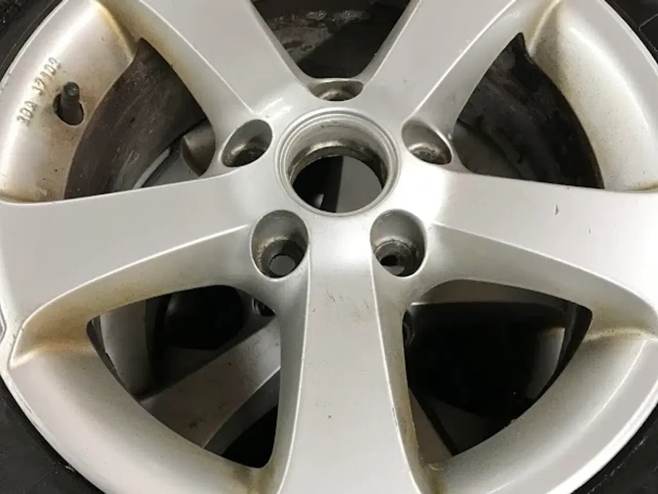 Billede 1 - Vinterdæk med fælge  195/65 R 15  95T  