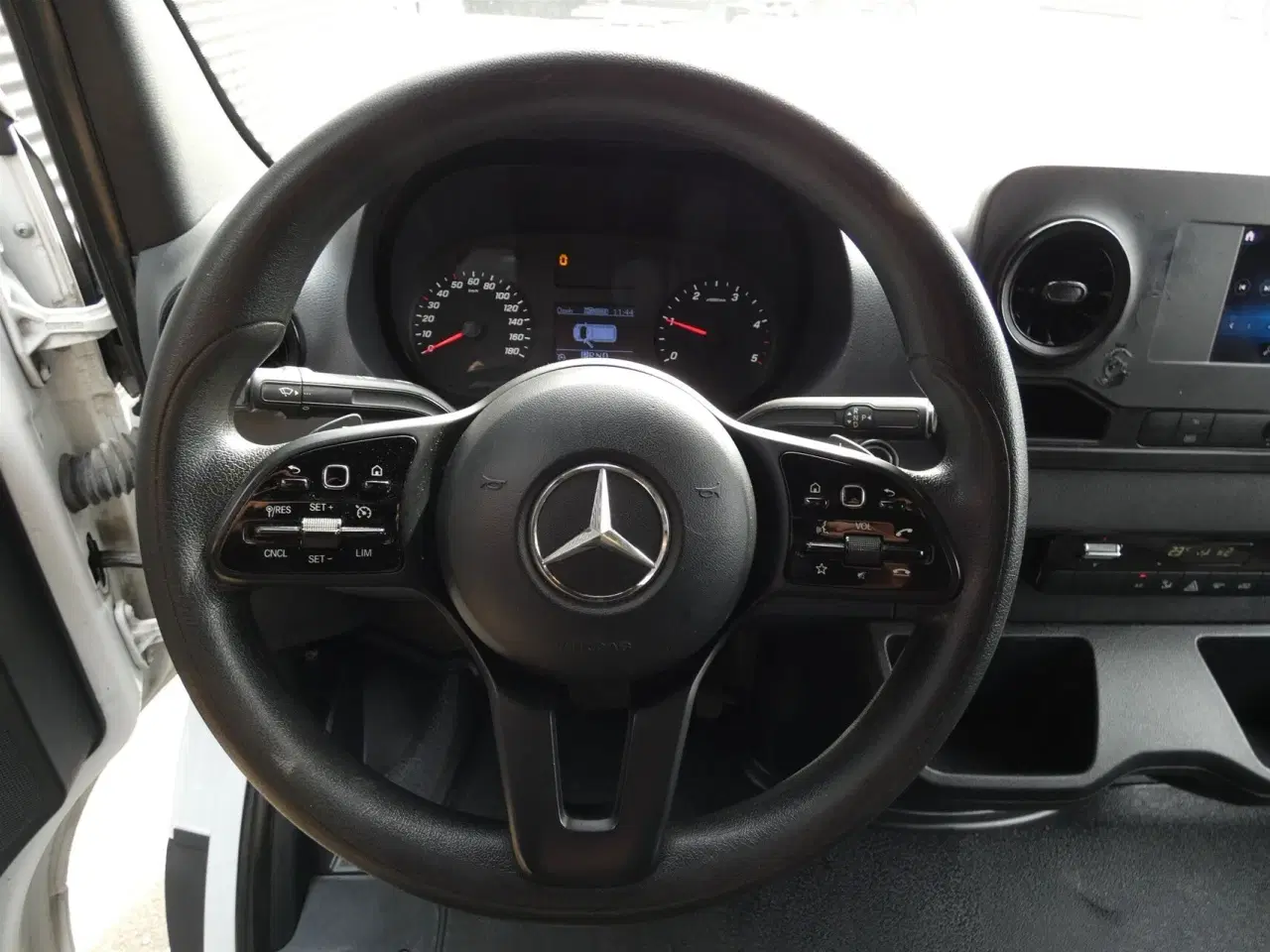 Billede 10 - Mercedes-Benz Sprinter 314 Alukasse m. lift 2,1 CDI A3 FWD 7G-Tronic 143HK Ladv./Chas. Aut.