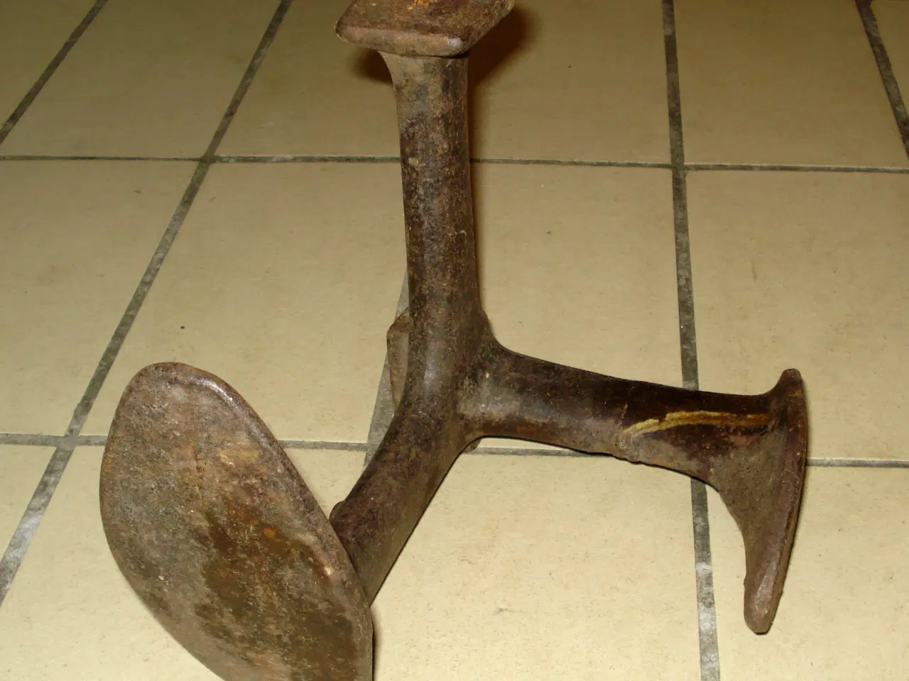 Billede 2 - Skomager læst, med brugsspor