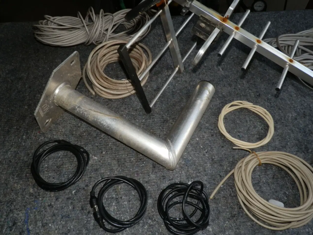 Billede 2 - Komplet antenne til Boxer & kabler