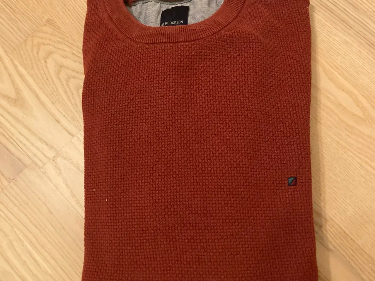 Billede 1 - Rød herresweater str XL