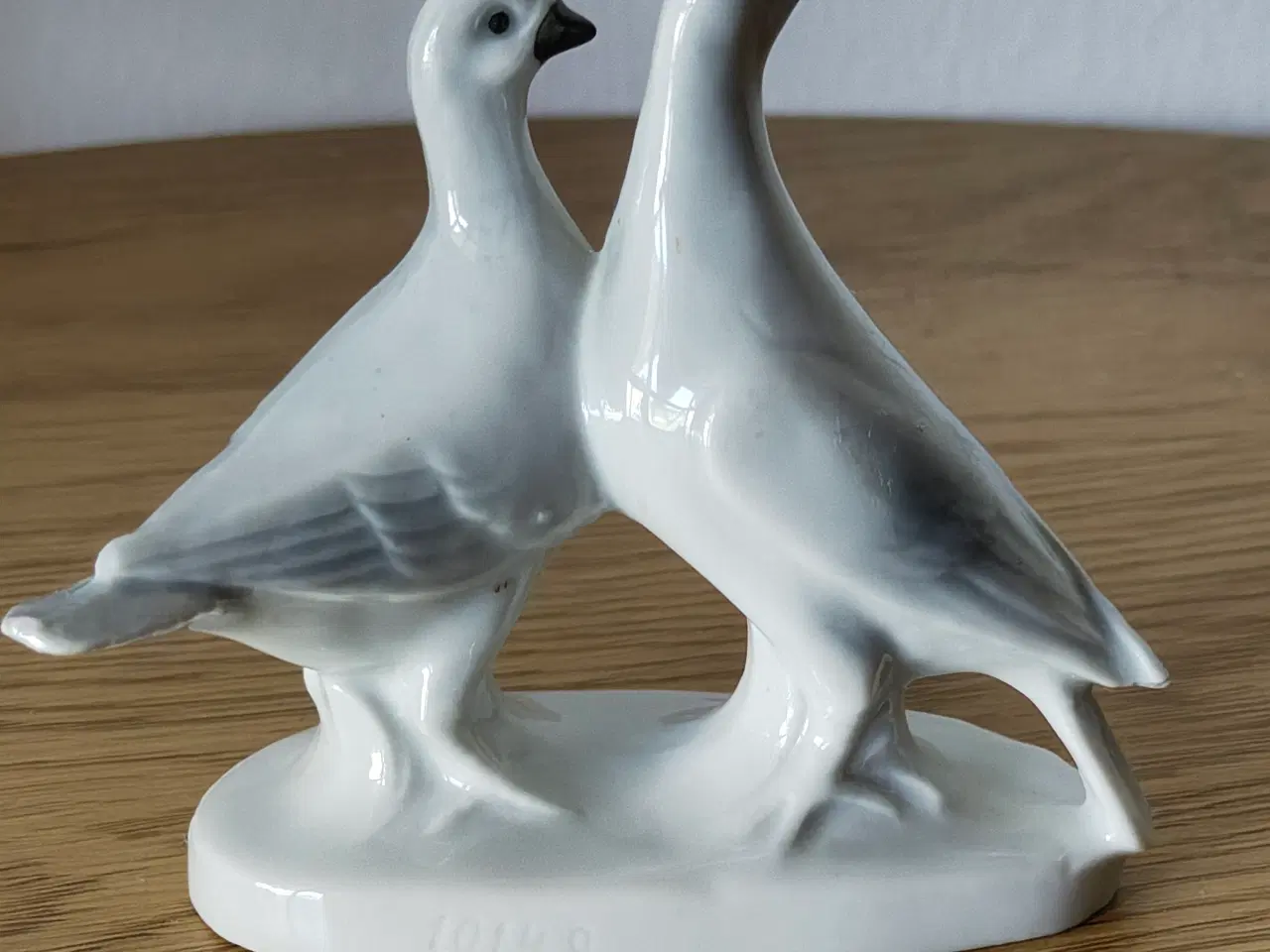 Billede 2 - Flotte Foreign porcelænsduer
