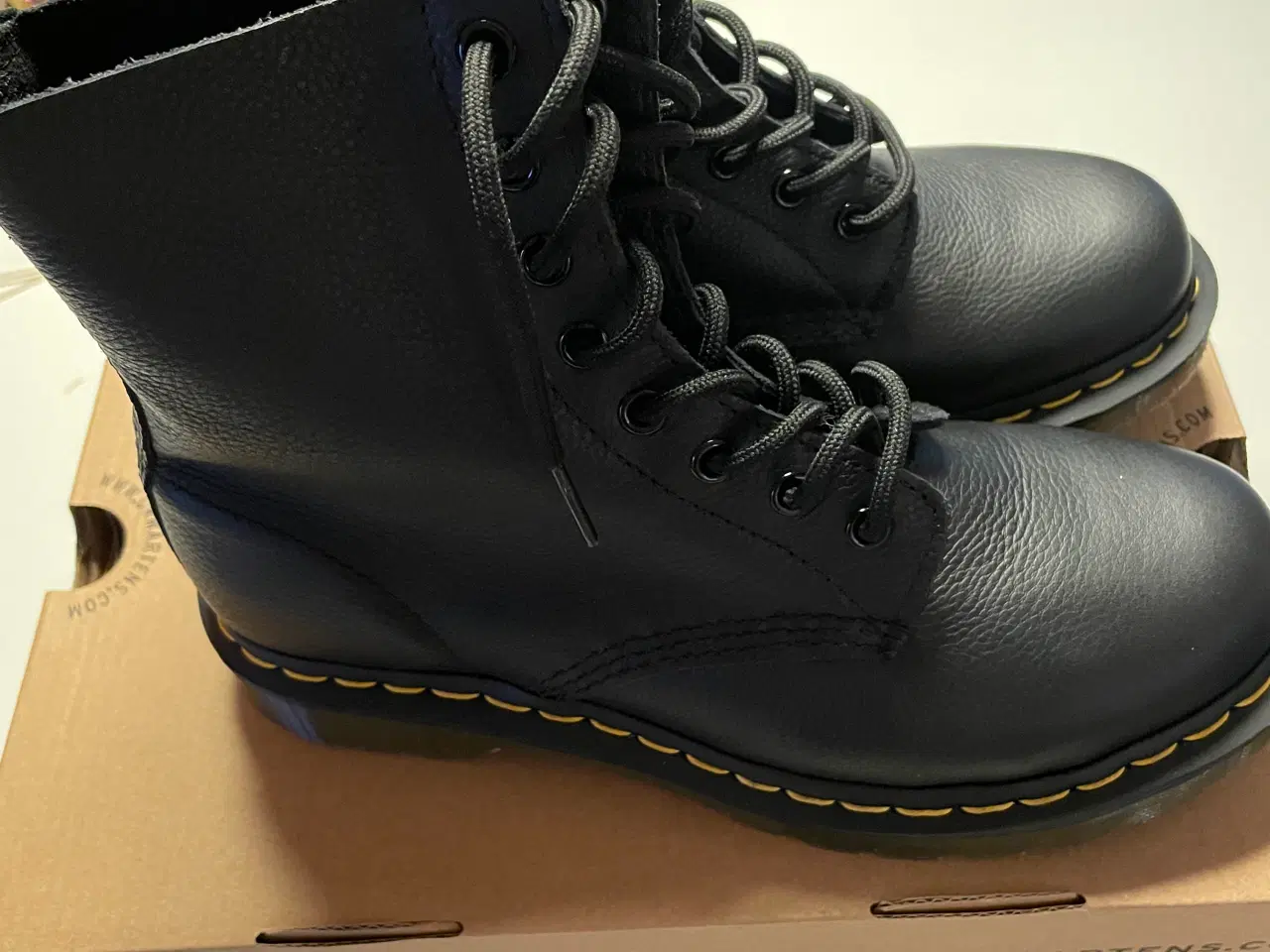 Billede 2 - Dr. Martens støvler 1460 pascal