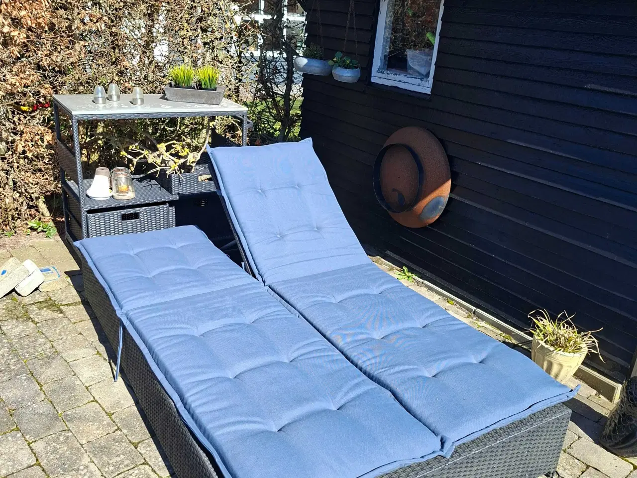 Billede 1 - Dobbelt solseng med hynder